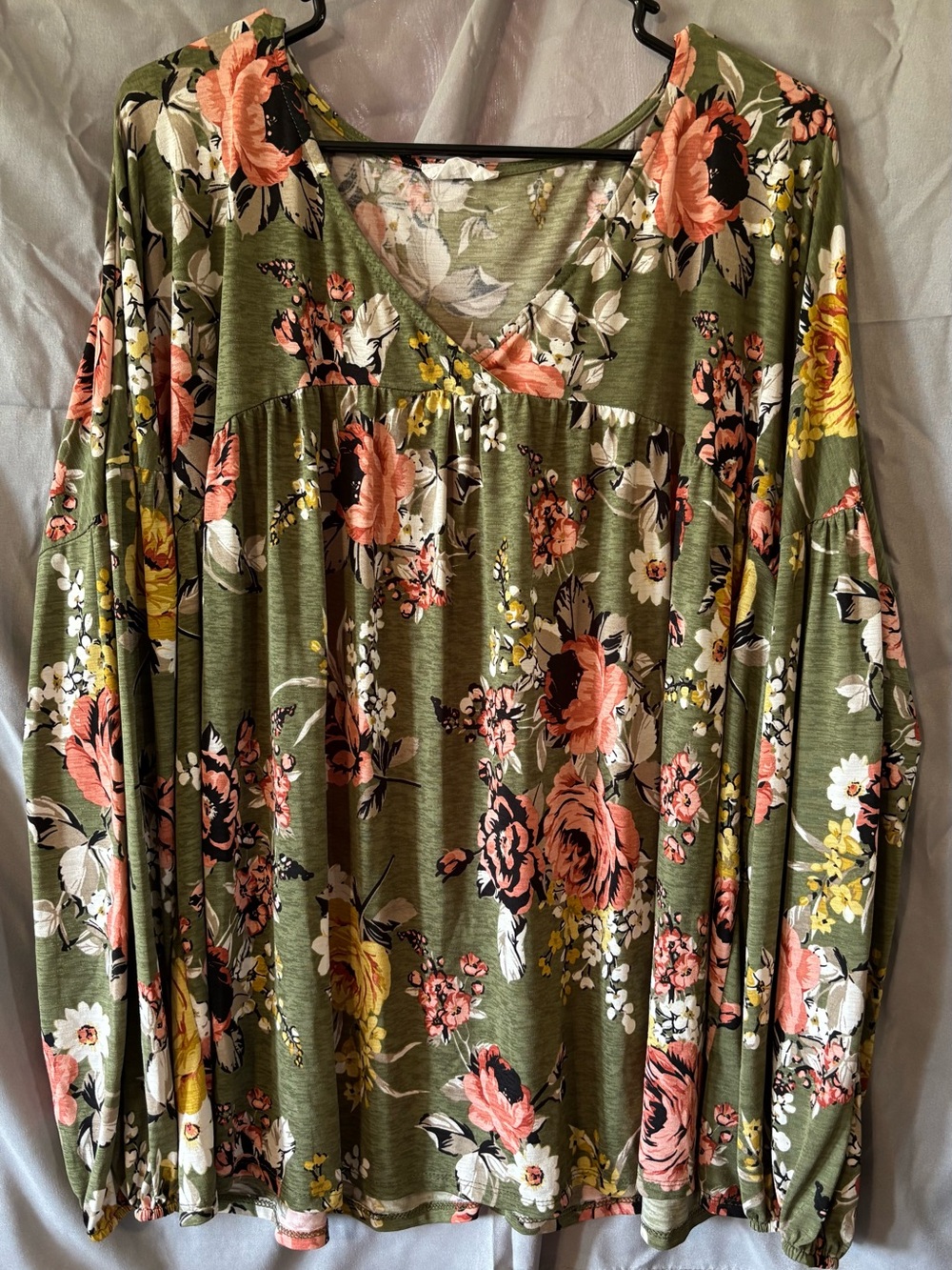 Source Unknown Olive Floral V-Neck Tunic with Coral & Yellow Blooms